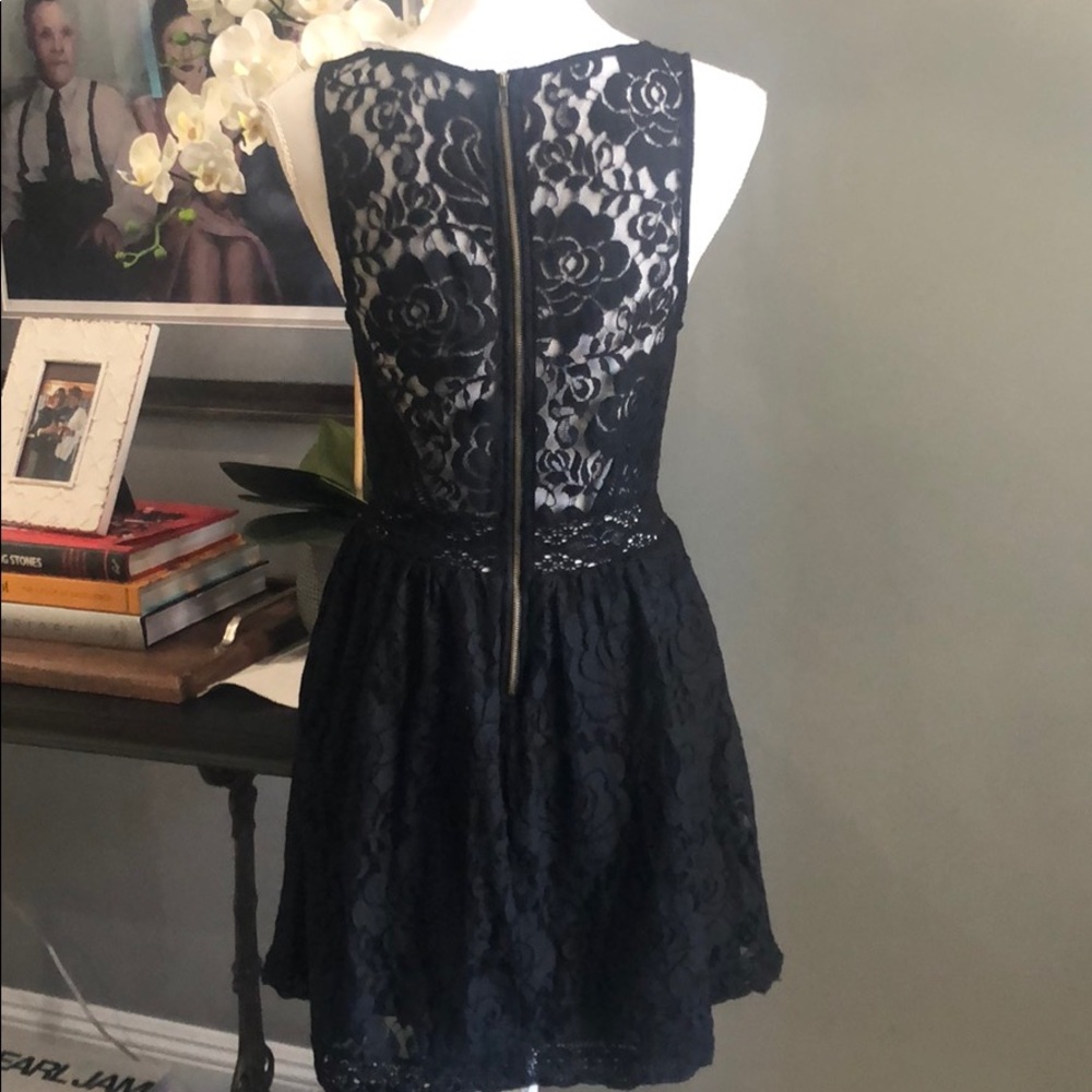 (Sold) UO Kimchi Blue Bella Fit & Flare Lace Dres - Picture 7 of 8